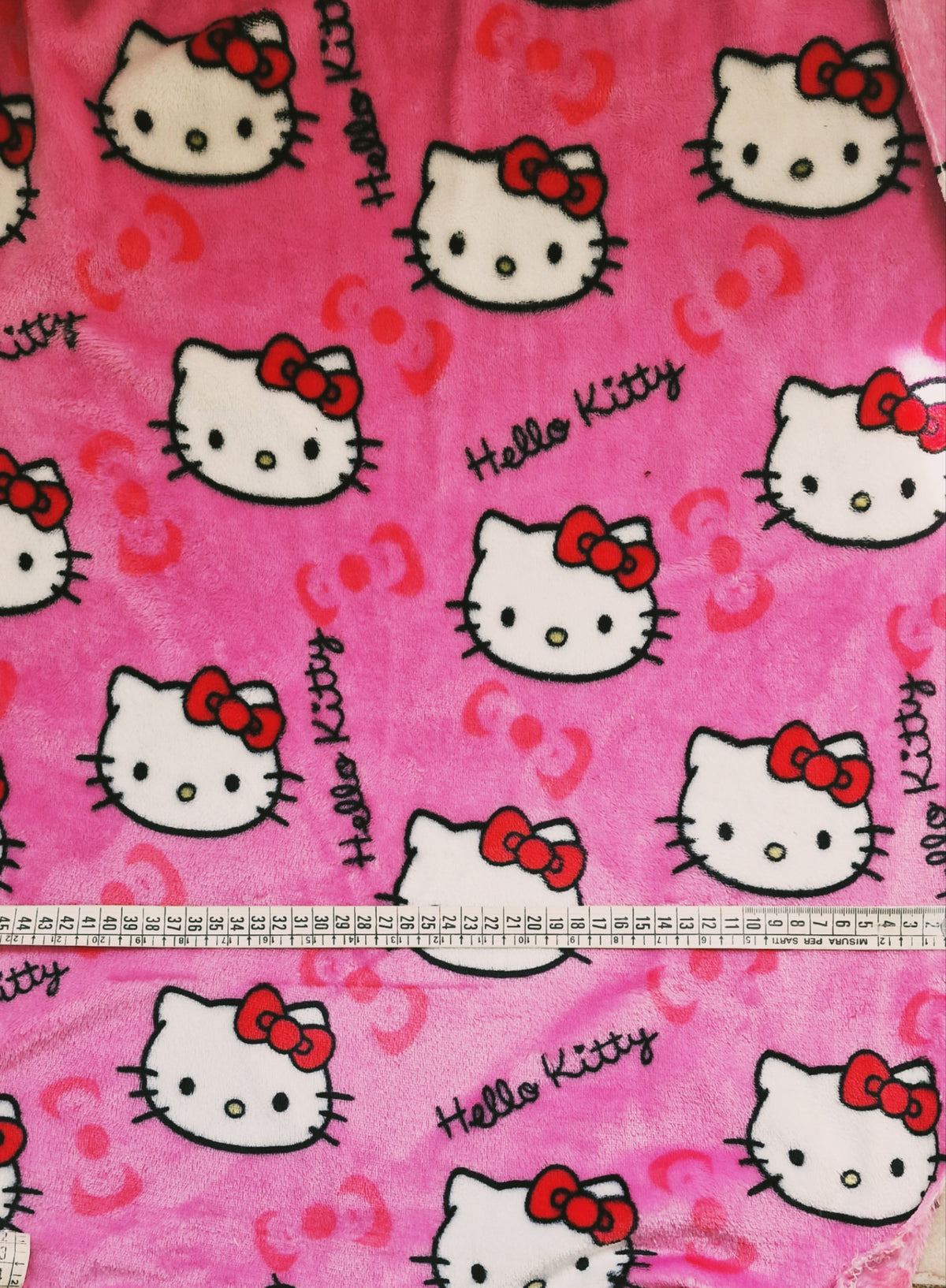PILE CINIGLIATO HELLO KITTY (429)