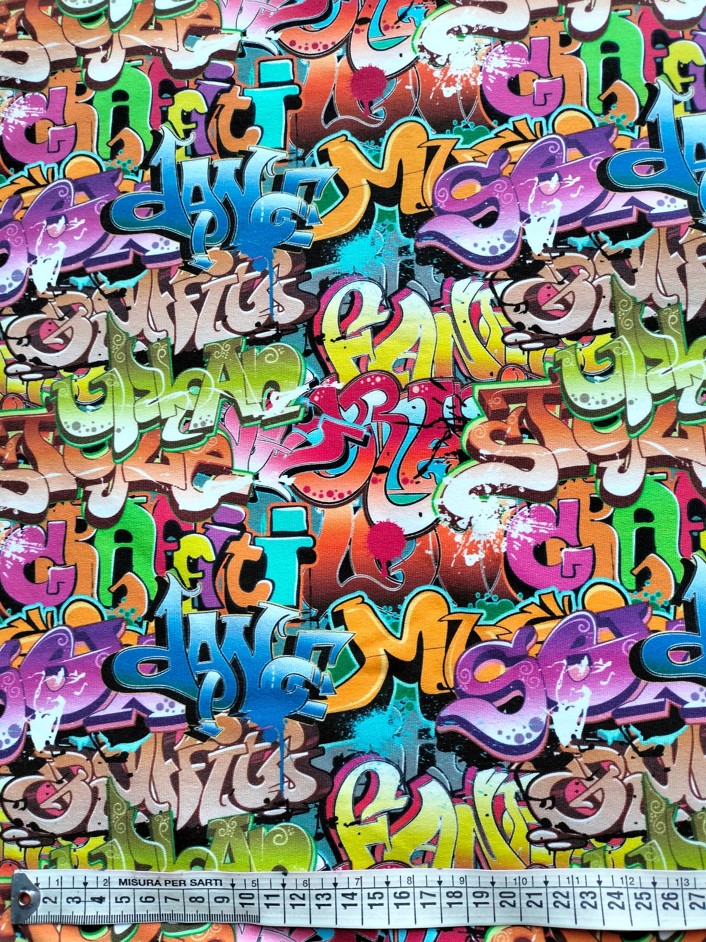 FELPINA CITY GRAFFITI (16)