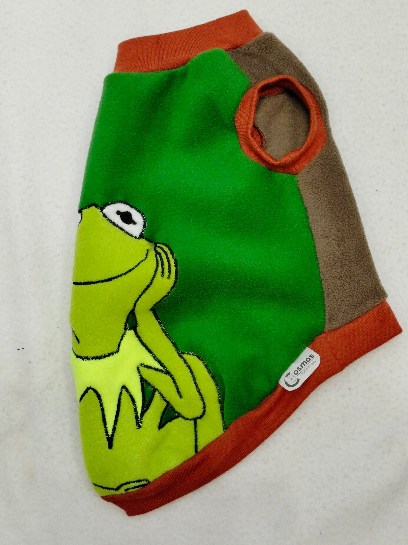 VESTITI A TEMA: PILE KERMIT PENSIEROSO